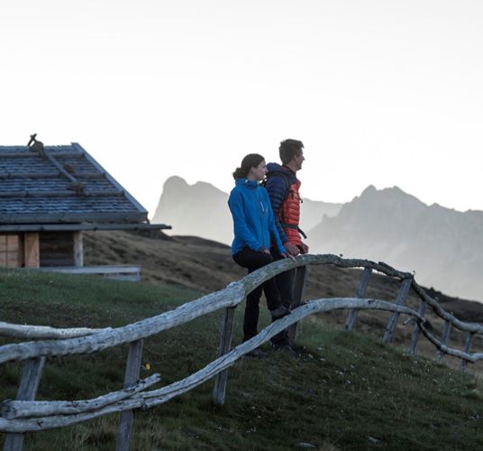 Due escursionisti sull'Alpe di Velturno